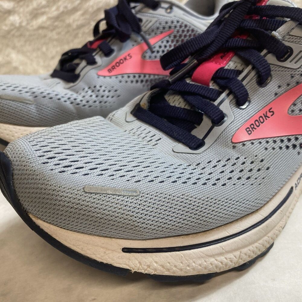 Brooks Adrenaline GTS 22 Womens 8 Grey Pink Running Shoes - Picture 2 of 16